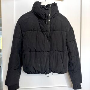 ZARA Black Cropped Puffer. Size Small